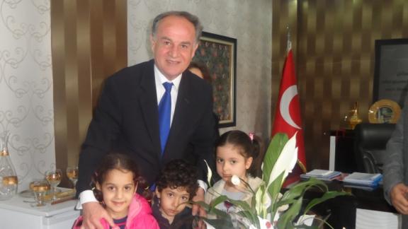 MERKEZ GONCA ANAOKULUNDAN ARTUKLU İLÇE MİLLİ EĞİTİM MÜDÜRÜ ŞEYHMUS SÜMER´E ZİYARET