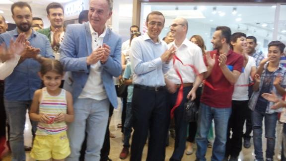ORTAKÖY CUMHURİYET ORTAOKULUNUN RESİM SERGİSİ