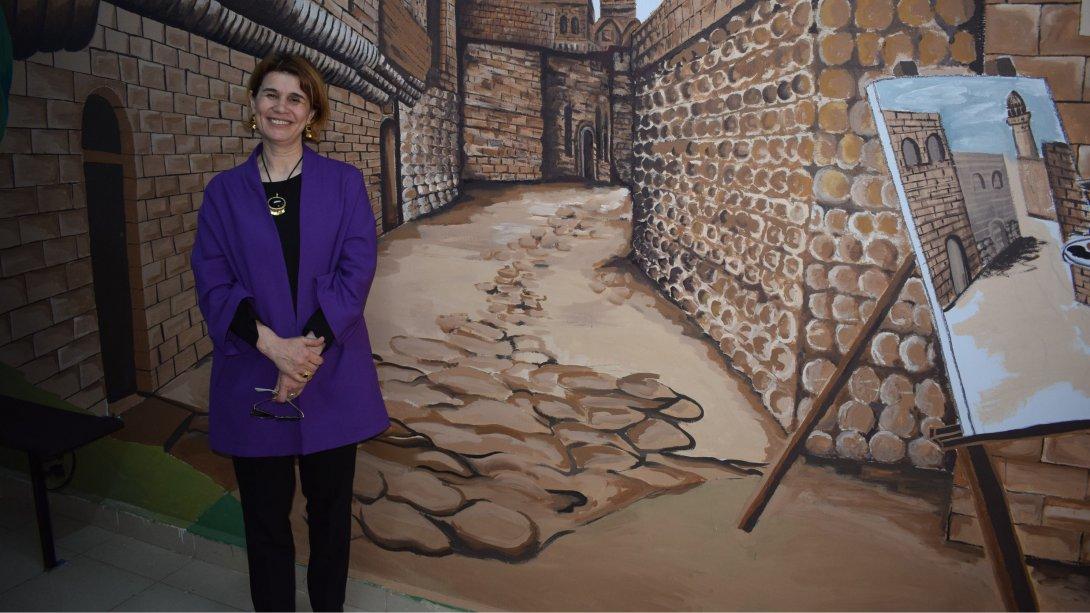 Bakanımızın Eşi Sayın Rana SELÇUK Mardin Anadolu Lisesini Ziyaret Etti